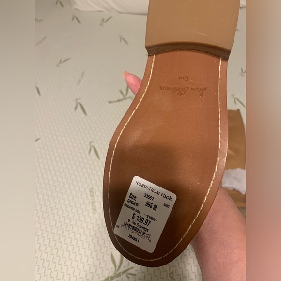 Brand New. Never worn. Sam Eldeman Boots - Picture 5 of 6